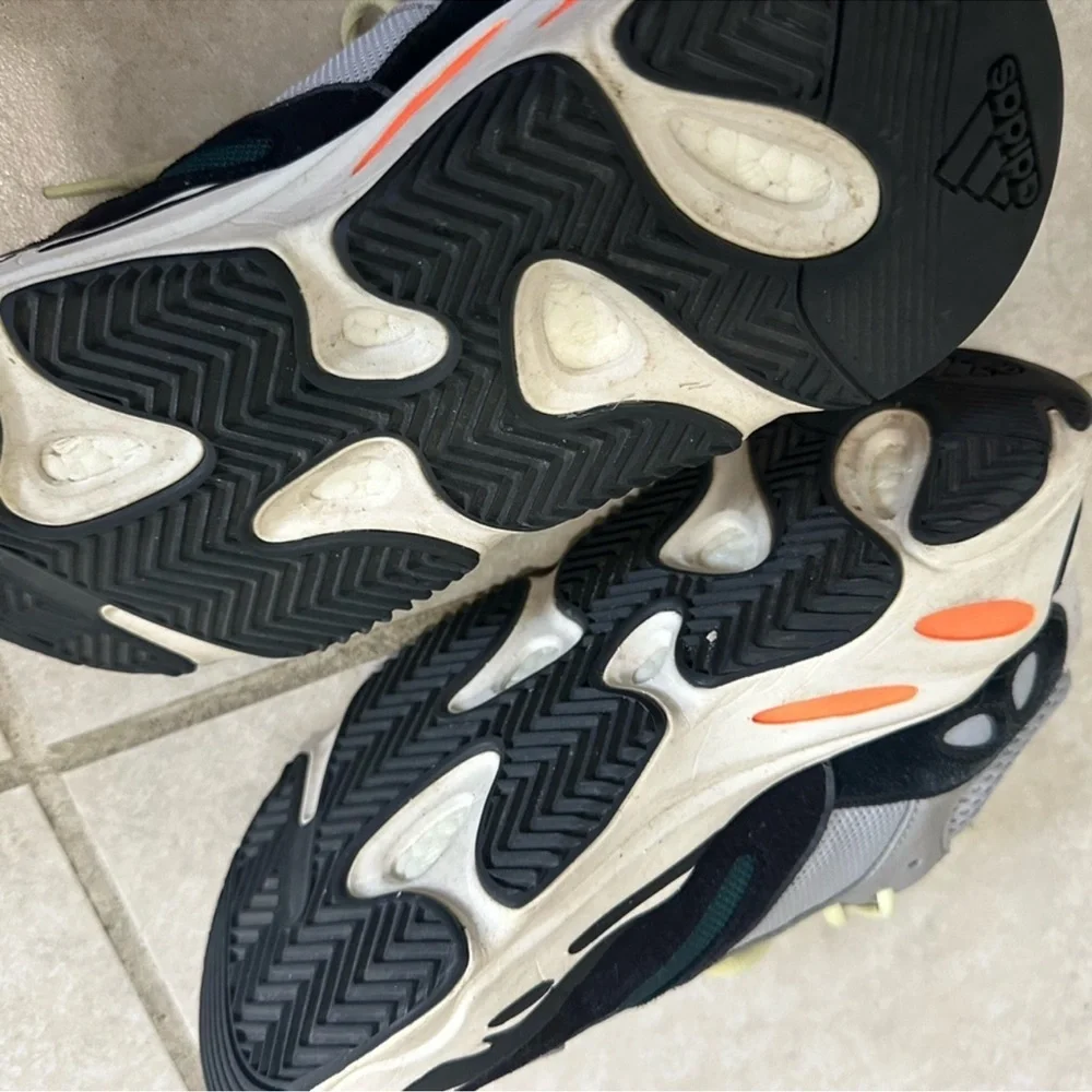 adidas Yeezy Boost 700 Waverunners